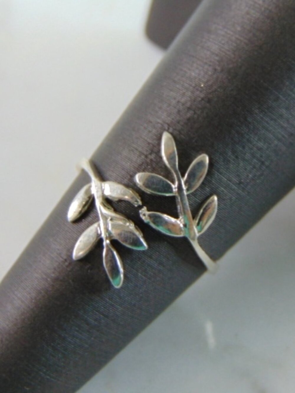 Womens Vintage Estate Sterling Silver Flower Ring 1.0g E2226